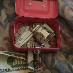 Mini Money-Saving Metal Construction Key Lock Storage Box with Keys, 1-Count Multipurpose Portable Coin Deposit Box with Handle, Universal Money Box and Room/Home Décor Supply, Security Safe #GLOBAL PICKS