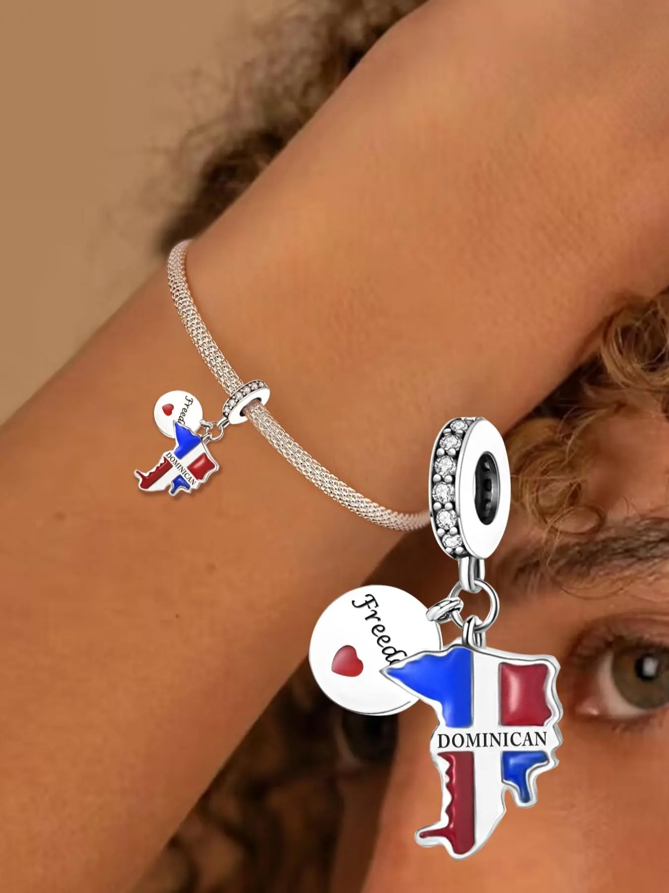 Dominican Republic Charm Adjustable Bracelet, Fashionable Jewelry for Women & Girls, Trendy All-match & Exquisite Jewelry for Birthday Gift, Bracelet with Charms, Bracelet with Pendant, Charm Bracelets