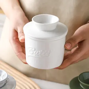 Butter Jar with Lid, 1 Count Ceramic Butter Preserving Keeper, Butter Container with Water Seal Airtight Food Storage for Kitchen Storage, Home Decor, Holiday Gifts, Leak Proof Kitchenware
