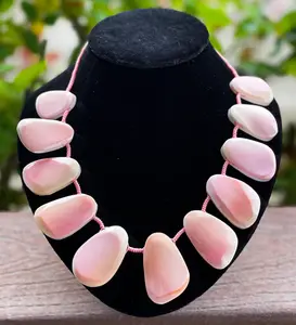 Natural Queen Conch Necklace, Light Pink White Queen Conch Shell Pear Teardrop Beads Handmade Beaded Necklace Length 20" - PG277B
