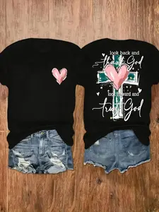 Thank God Trust God Faith Quote Graphic T-Shirt, Pink Heart Cross Print Tee, Classic Crew Neck Shirt, Christian Casual Short Sleeve Top, Trendy Faith Aesthetic Cotton Tee for Christian Believers, Religious Style Fans and Casual Fashion Enthusiasts