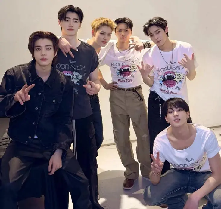 Youth and Adult 2026 'BLOOD SAGA' Graphic T-Shirt, Vintage Cotton Unisex Concert Tee, Kpop Fan Merch Gift