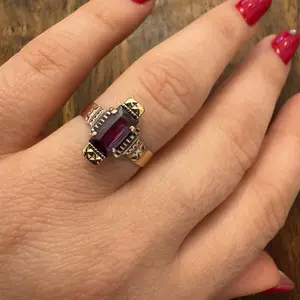 14K Victorian Vintage Grape Garnet gold ring