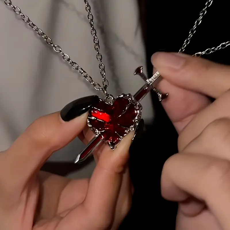 2 Pcs Cool Sword Love Couple Alloy Necklace, Unique Liquid Heart Pendant Choker, Perfect for Parties, Vacations, Daily Wear, Gift for Boyfriend or Girlfriend, Heart Shaped Pendant, Heart Style Choker