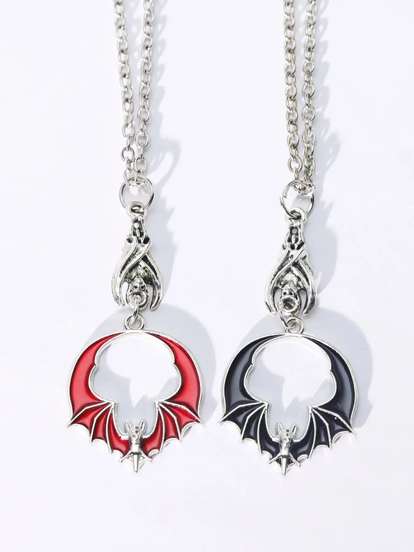Gothic Vampire Bat Alloy Pendant Necklace Fashion Pagan Witch Jewelry Bat Halloween Accessory Gift