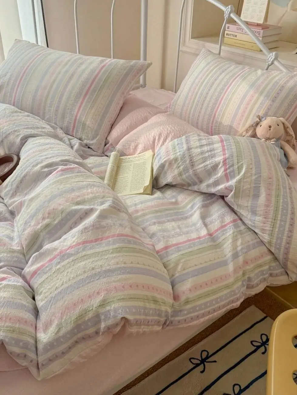 Rainbow Heart Duvet Cover Set, 3 Piece Colorful Line Print Bedding with 2 Pillowcases, Soft Polyester All Season Bedroom Decor, Machine