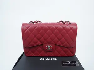 Pre-owned CHANEL caviar calfskin Shoulder Bags Red Quilted Caviar Jumbo Classic Single Flap Silver Hardware
