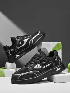 Men's Street Style Casual Sports Shoes, Reflective Geometric Lines Decor, Breathable Mesh, Durable Rubber Sole, All-Season Trendy Board Shoes