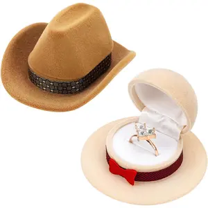 Western Cowgirl Cowboy Velvet Jewelry Box – Creative Ring Display Case, Ideal for Women’s Engagement & Wedding
