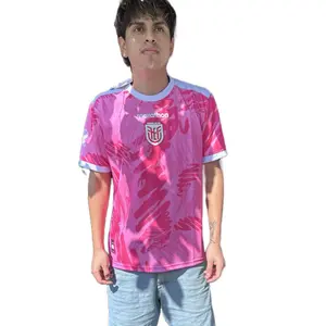 La Tri Rosa- men, marathon Ecuador, soccer team, selección Ecuatoriana, fútbol, pink, soccer uniform Tshirt