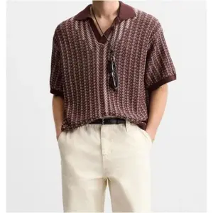 Kyn Apparel Men Brown Chevron Knit Polo Shirt Short Sleeve Loose Fit Retro Casual Textured Contrast Collar Top