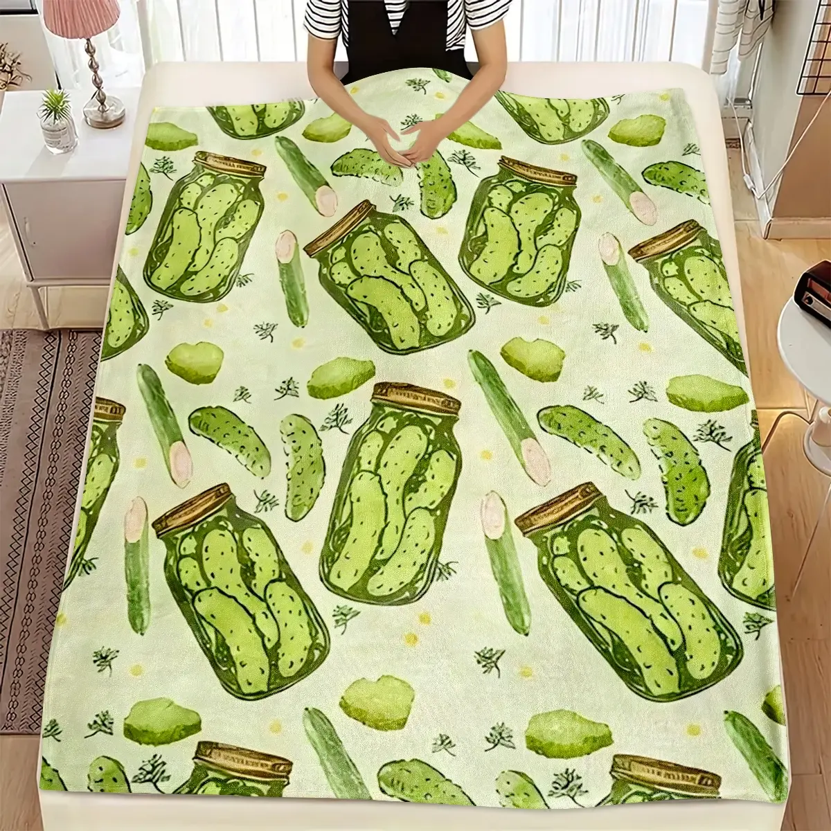 Soft Linen Blanket with Cucumber Pickle Print, Comfortable Office Air Conditioning Throw, Portable Camping Blanket, All-Season Use Gift