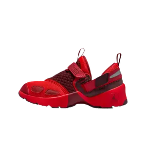 Jordan Trunner LX WMNS "Chile Red" HQ2164 601