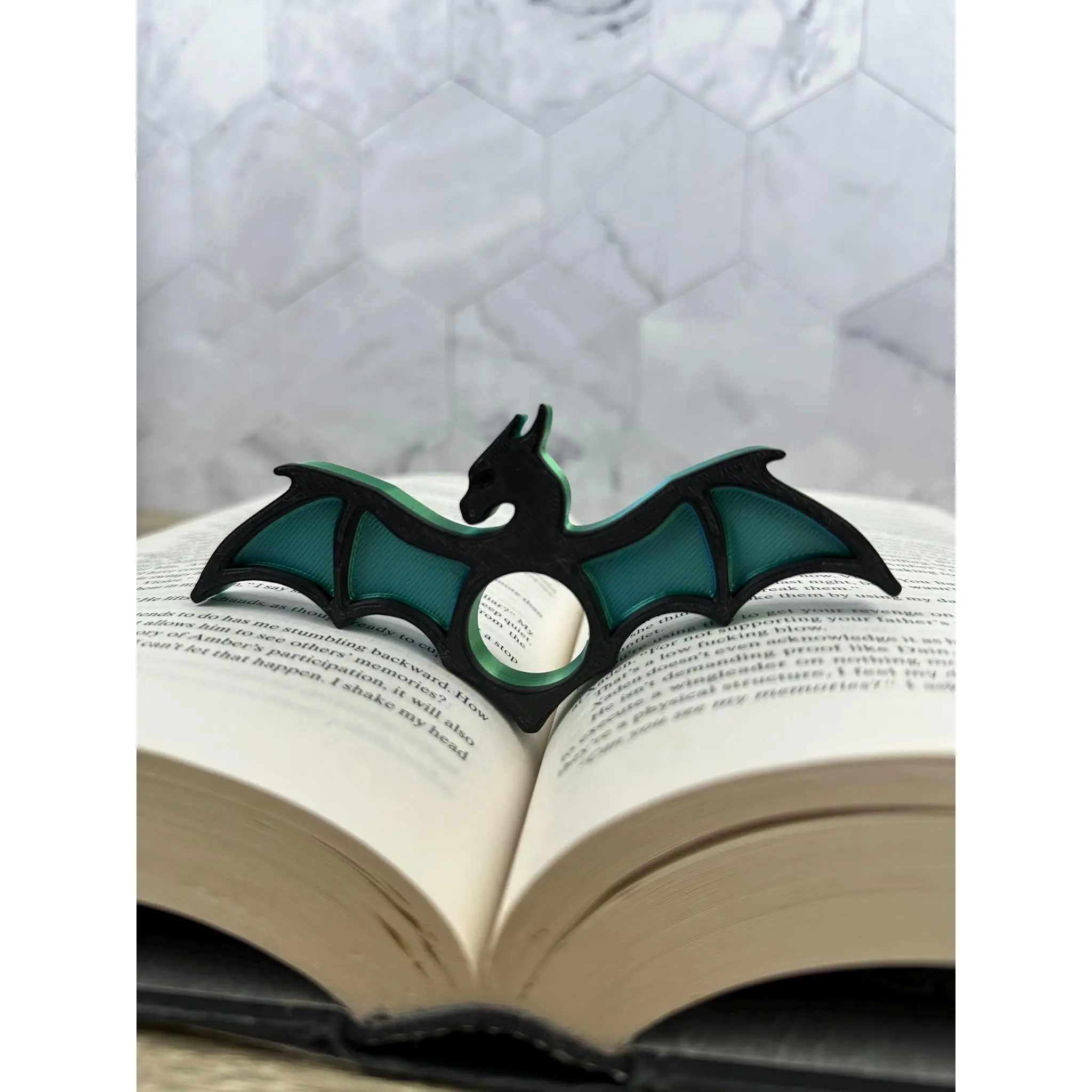 One Hand Book Holder Dragon Wings (Set of 2) Fantasy Page Bookmark Thumb Relief Accessory | Reading Customizable Bookish Gift for Book Lover bookmarks fourth wing decorative bookmark