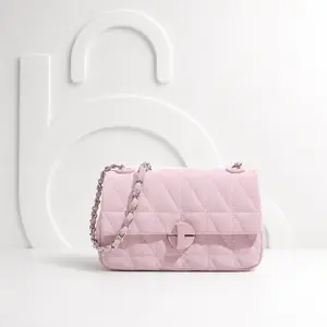 Quilted Flap Shoulder Bag for Women Chain Crossbody Purse Small Messenger Bag Padded Handbag Cute Evening Bag Party Purse Soft Leather Bag Casual Shoulder Bag for Ladies Teens College Students Date Night Travel Shopping Daily Use Chic Gift Bag Fashion