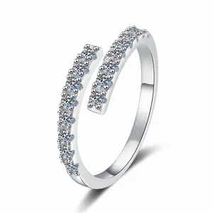 0.48CT Moissanite Bypass Ring S925 Sterling Silver Dainty Half-Eternity Moissanite Band Ring Platinum Plated Open Twist Ring with Sparkling Stones