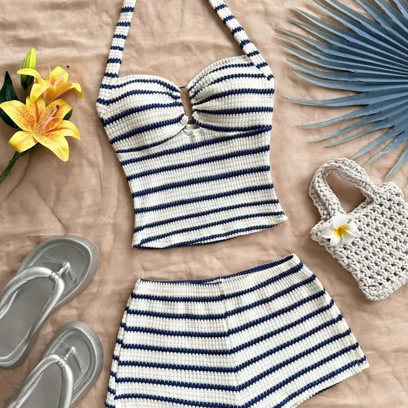 Women's Striped Backless Halter Top and Shorts Set, Casual Two-Piece Matching Set for Parties, Holidays and Beach, Fashionable Summer Wear Clothes
