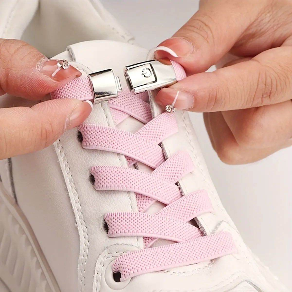 2 Elastic Shoelaces & 2 Locking Buckles, No-Tie Sports Shoelaces, Fashionable and Comfortable Fit for Casual Shoes, Lazy Shoe Straps, Flat Elastic Shoelaces