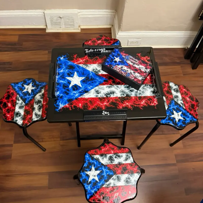 Mini mesitas de dominós