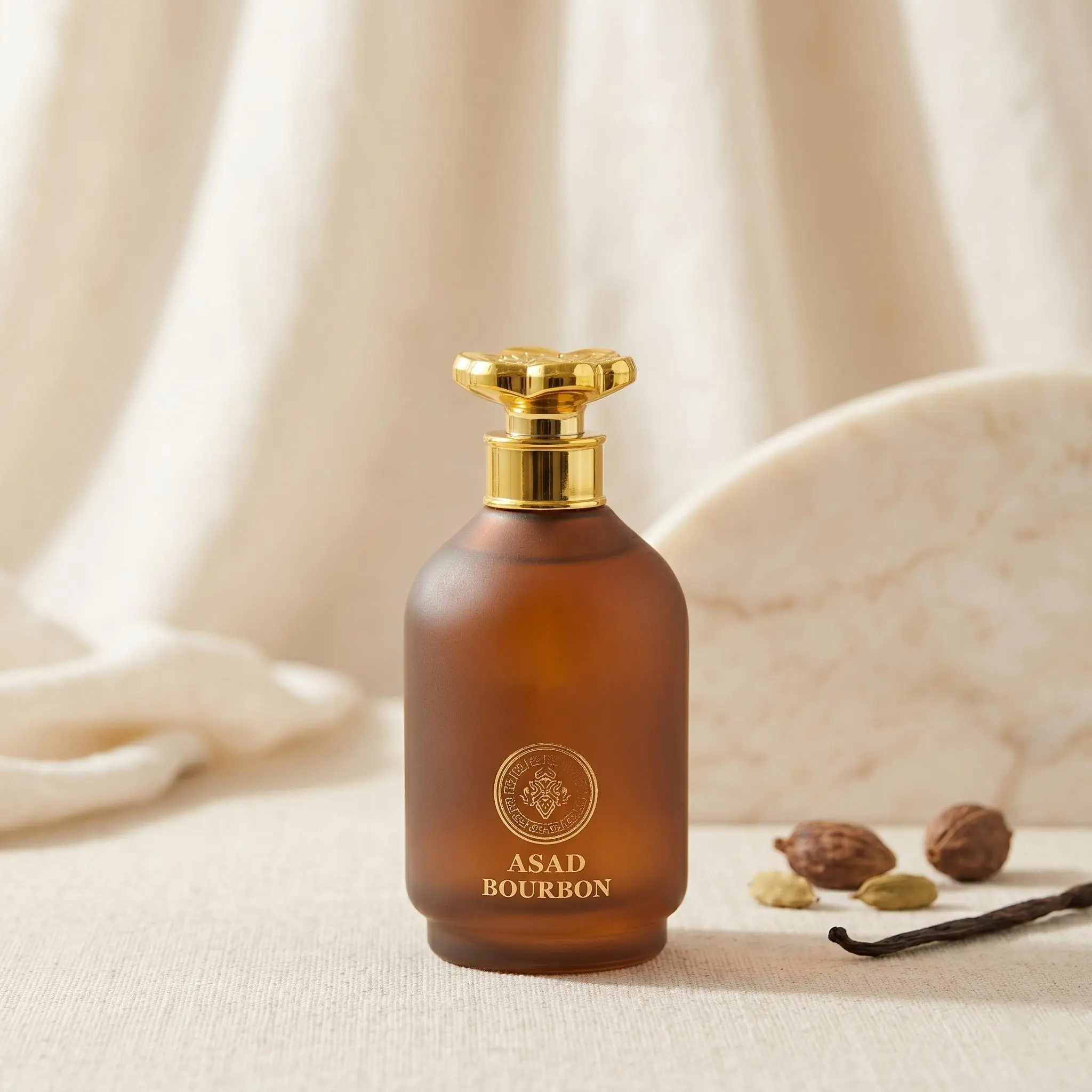 100mlLuxurious Brown Bottle with Gold Cap - Ideal for Men and Women - Perfect for Daily Use Organiser Canister