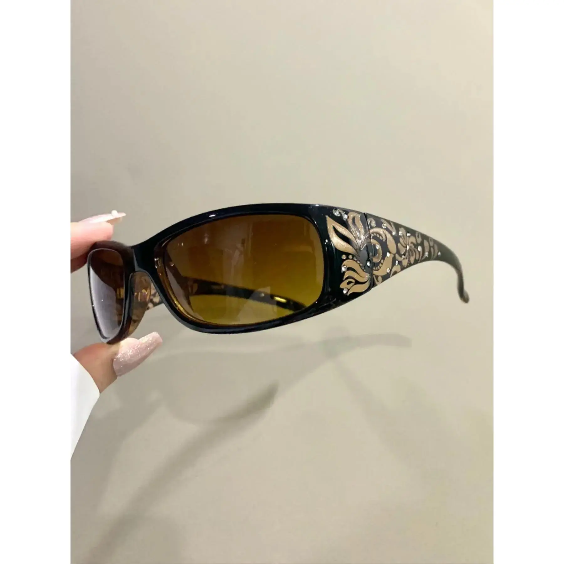 Unisex Retro Punk Rhinestone Rectangle Frame Sunglasses - Metal Hinge, Boho Decorative Lens, Vintage Trendy Styling Eyewear, Styling Sunglasses