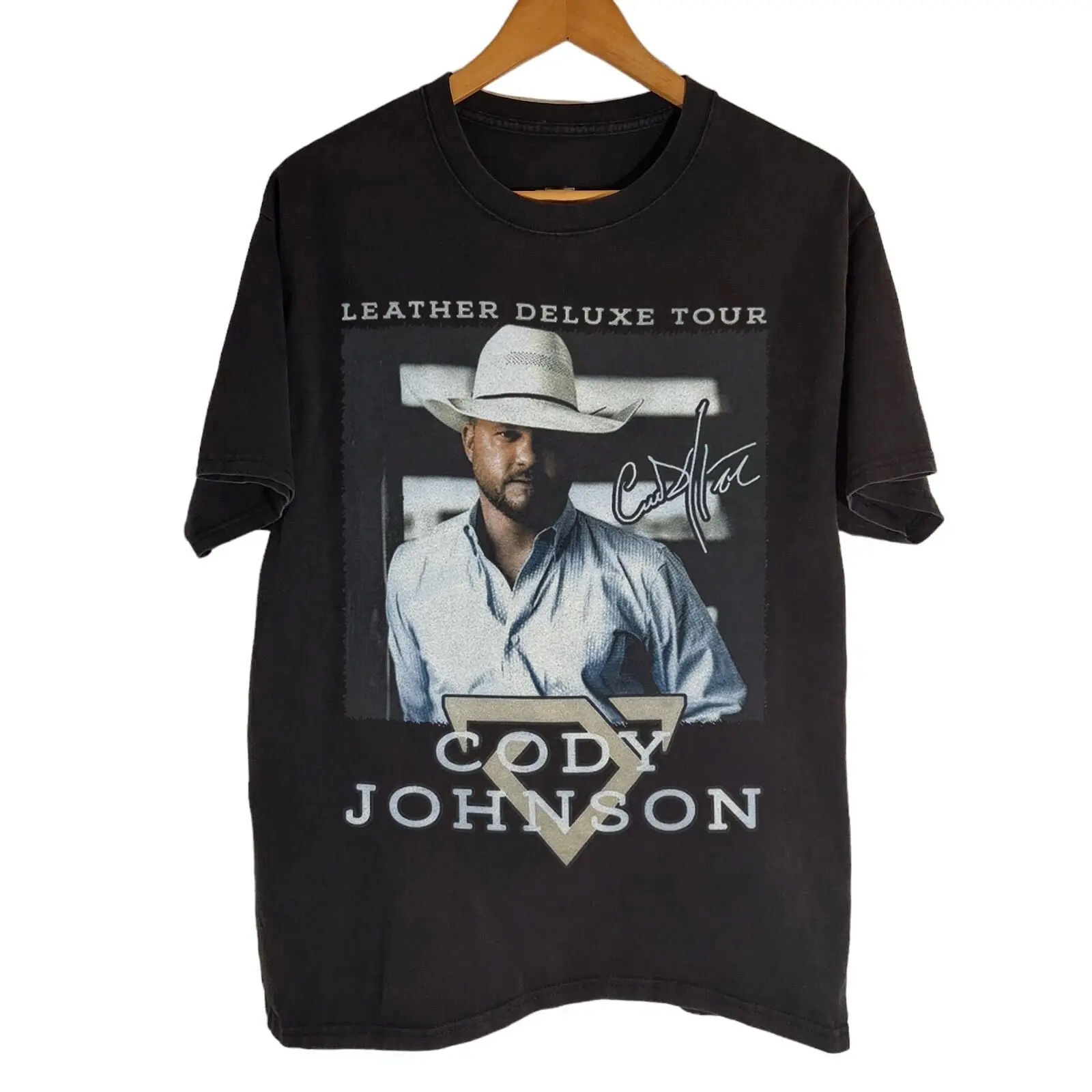 Cody Johnson Fan Favorite Music T-Shirt – Classic Vintage Tee for Concert Lovers
