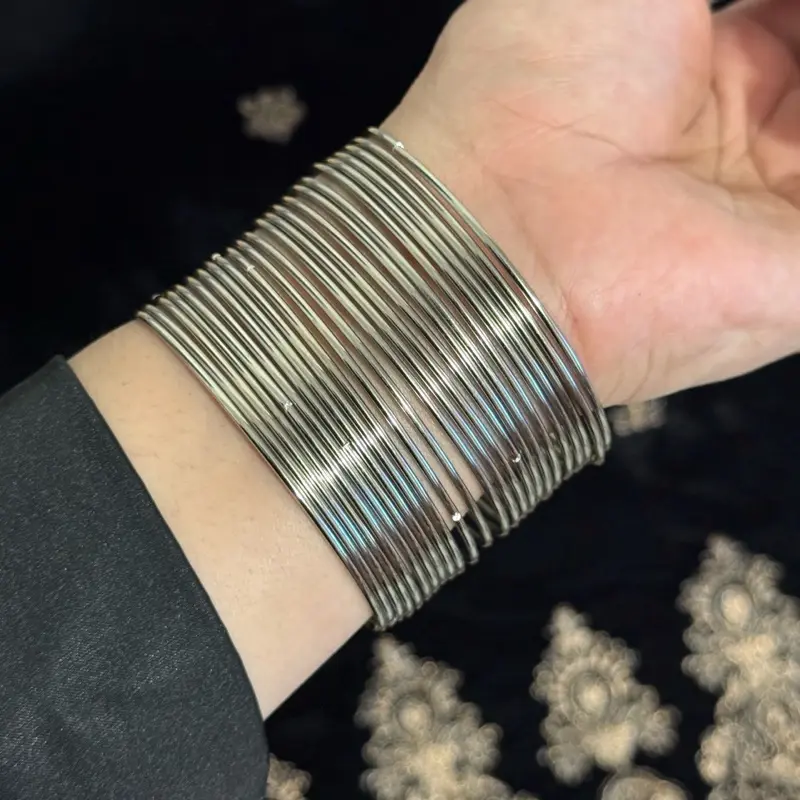 Women's Oxidized Metal Bangle Full Set - Fashionable Chunky Bangles, Lightweight Classic Bracelet Jewelry for Everyday Wear & Parties, Stackable Accessory, Female
