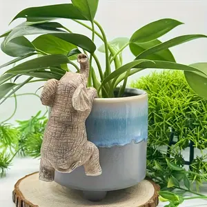 Hanging planter in the shape of a charming elephant, resin garden and balcony decor, a perfect gift for the home of an animal lover and aesthete suitable for indoor and outdoor hanging planter decor Hanging Plant Basket