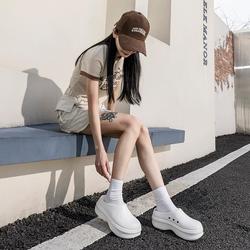 Chef shoes, new for spring/summer slip-on mules with height-boosting thick soles, waterproof, suitable for outdoor and home use, closed-toe slides for men and women