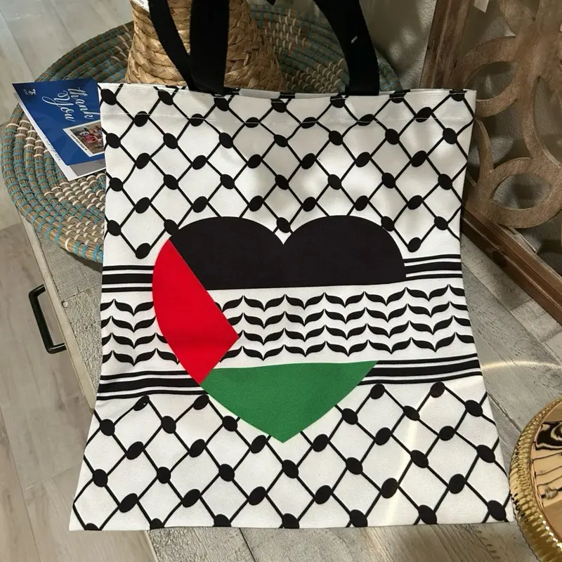 Palestine Keffiyeh Heart Tote Bag  | Aesthetic Canvas Bag | Palestinian Art Shoulder Bag | Cultural Gift | Everyday Tote