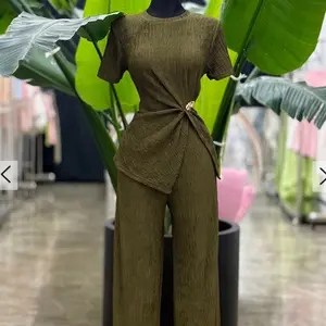 Stretch Set - Olive Green Ribbed Top & Wide Leg Pants - Comfortable & Stylish Outfit for Everyday Wear