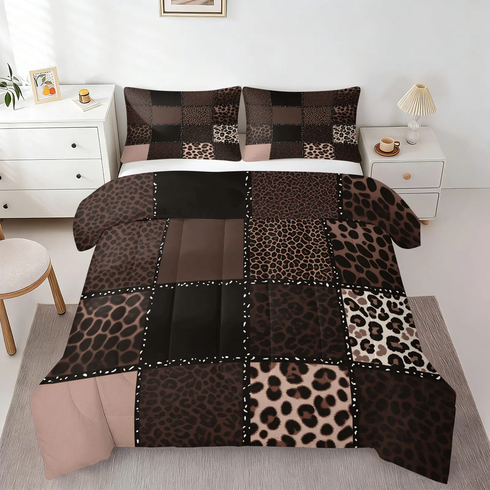 Chic Brown Monochrome Leopard Patchwork Quilted Comforter Set, Soft Breathable Microfiber Bedding with 1 or 2 Coreless Pillowcase, Neutral Tone Animal Print Warm Quilt, Modern Boho Bedroom Decor for Young Adults, Comfy Bedding Sets