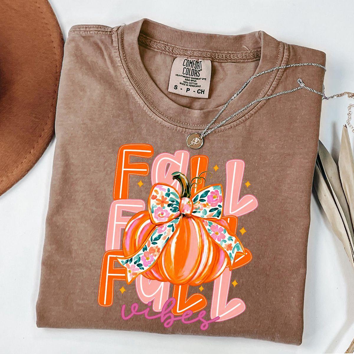 Comfort Colors Preppy Pumpkin T Shirt, Coquette Floral Fall Graphic Tee, Trendy Unisex Autumn Short Sleeve Shirt, Cute Bow Pumpkin Top, Cozy Seasonal Gift For Her, Unisex Comfort Color T-Shirts
