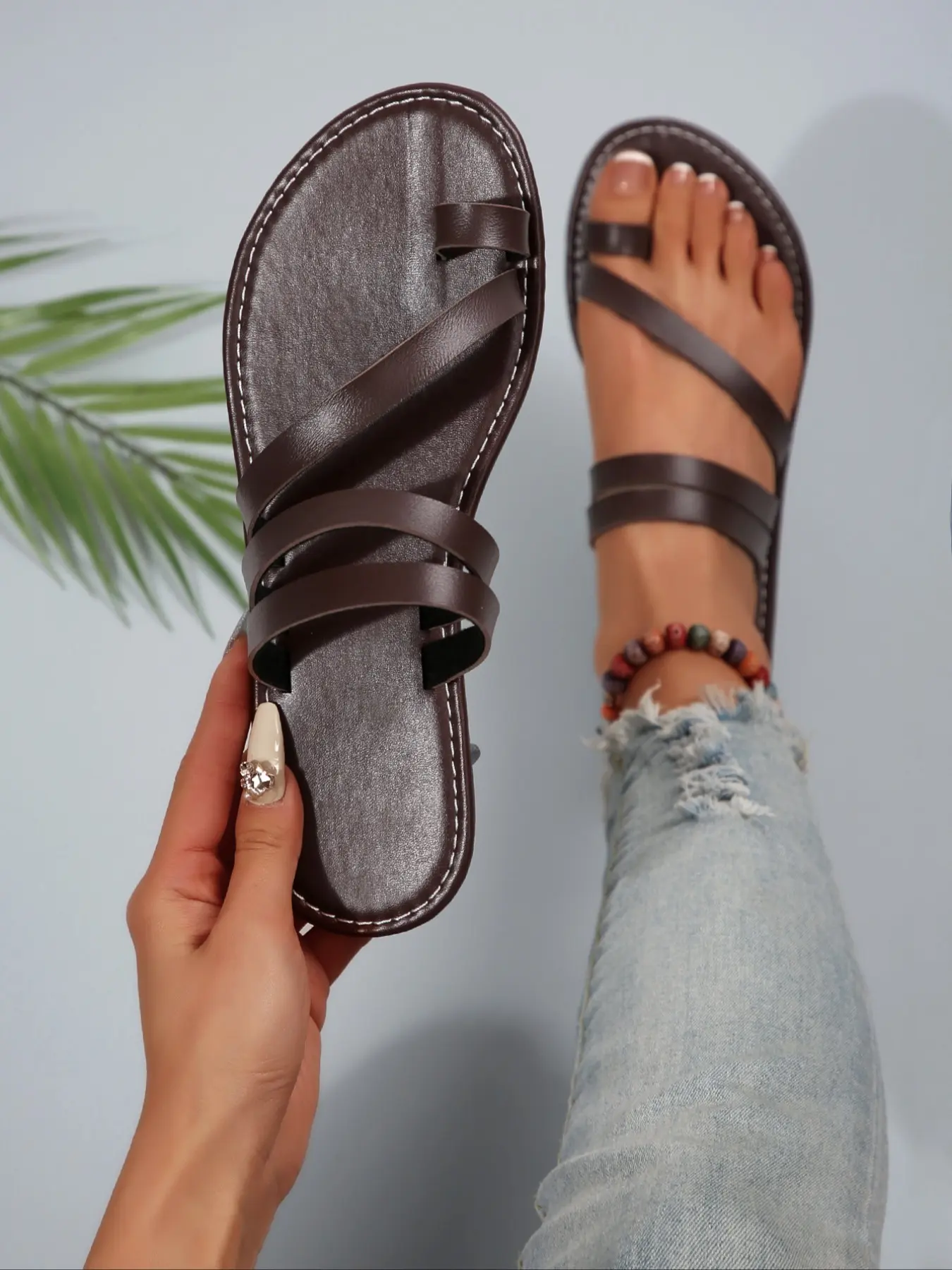 Women's Toe Ring Flat Sandals, Toe Ring Slides, Casual Open-Toe Slip-On Non-Slip Rubber Slippers, Outdoor Beach Shoes, Footwear for Beach, Minimalist Style, All Seasons