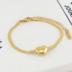 FWJ-STAINLESS STEEL - HERRINGBONE LINK HEART BRACELET.