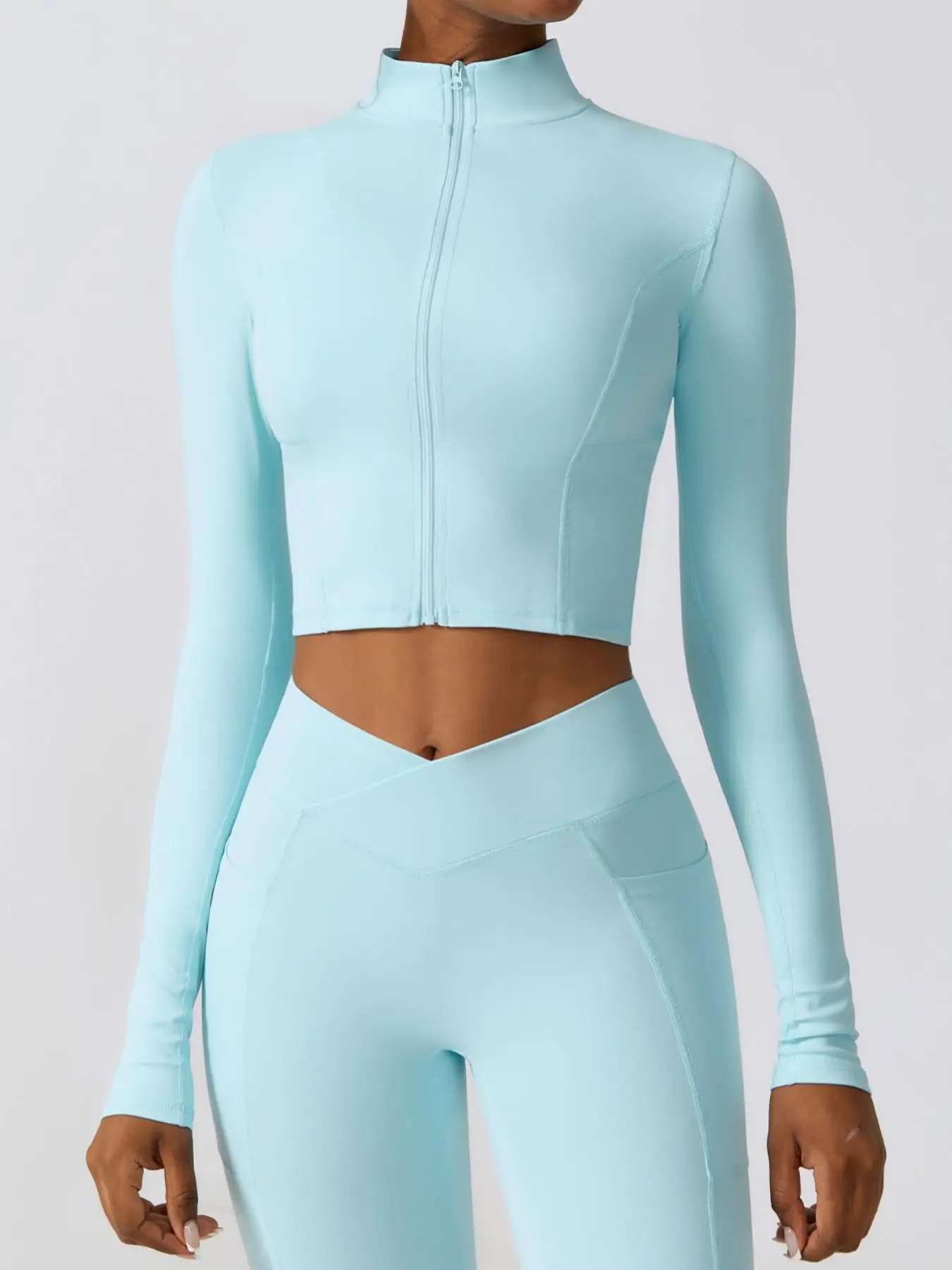 Women's Solid Zip Up Crop Sports Jacket, Gym Clothes, Sporty Long Sleeve Stand Collar Sports Outerwear for Yoga Gym Workout Running, Ladies Sportswear