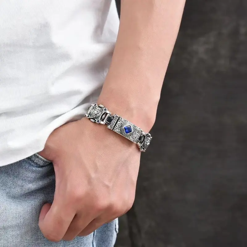 S925 Silvery Vintage Lion Head Link Bracelet with Blue Crystal Accents, Oxidized Silver Gothic Jewelry, Unisex Everyday Streetwear & Gifting Bangle, Antique Oxidized, Crystal Bracelets, Concerts