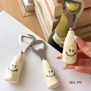 Smiley Face Bottle Opener, Creative Stainless Steel Cap Opener, Portable Beer Can Opener, Kitchen Accessory, Home Bar Accessories for Home Bar, Camping, Parties