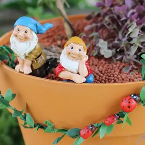 2pcs Naughty Dwarf Resin Bonsai Statue, Garden Gnome Statue, Garden Decoration Insert, 3 Realistic Ladybugs Climbing Vines, Spring Garden Decor Gift