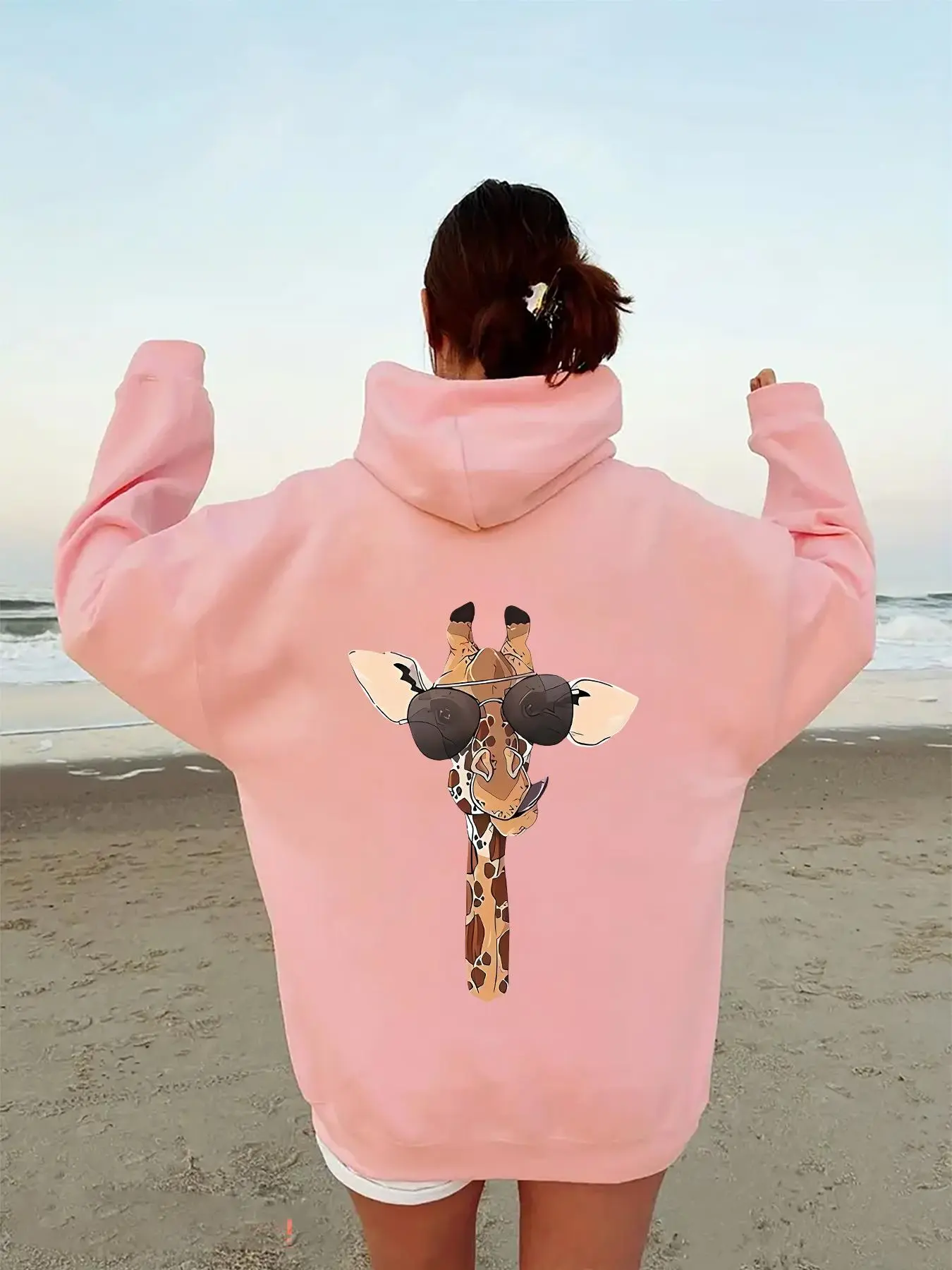 【Plus Size】 Giraffe Print Drop Shoulder Fleece Hoodie, Fashion Casual Drawstring Pocket Hooded Sweatshirt for Daily Holiday Outdoor Wear, Women Clothing for Fall & Winter