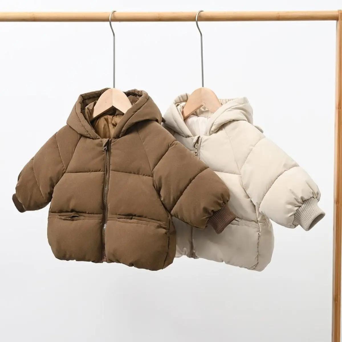 Children's Cotton Jacket Winter New Style Hooded Coat Boys and Girls Baby Thickened Puffer Jacket Cotton Padded Jacket