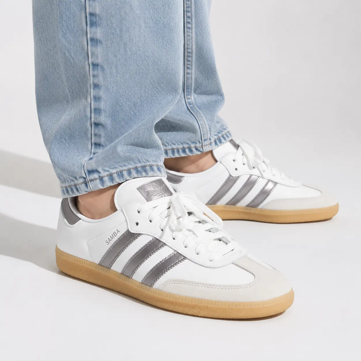 adidas Originals Samba OG Women’s Sneakers – Silver Metallic / Cloud White / Gum