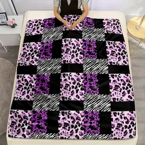 1Pc Of Purple And Black Leopard Print Zebra Blanket, Featuring A Wild And Trendy Style, Soft And Warm, With Contrasting Animal Print Splicing. Suitable For Fashion Enthusiasts As A Home Throw Blanket, Bedroom Decoration, And  Trendy Gift