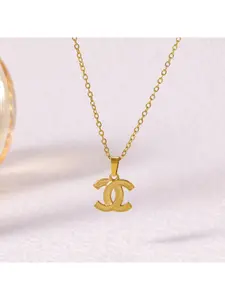 European and American INS Style Stainless Steel Double C Letter Pendant Necklace for Women, Light Luxury Niche Design Titanium Steel Necklace