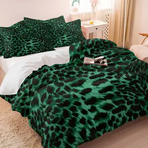 Emerald Green Leopard Print Duvet Cover Set,Includes 1 Duvet Cover and 1-2 Unfilled Pillowcases,Bold Black Spotted Animal Print,Trendy Wild Jungle Themed Decorative Bedding Set for Bedroom,Dorm & Guest Room Decor