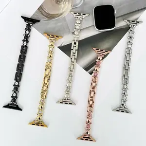 Rhinestone Decorated Bear Design Watch Band, Cute Watch Strap for Women & Girls, Wearable Accessories Compatible with Apple Watch Series