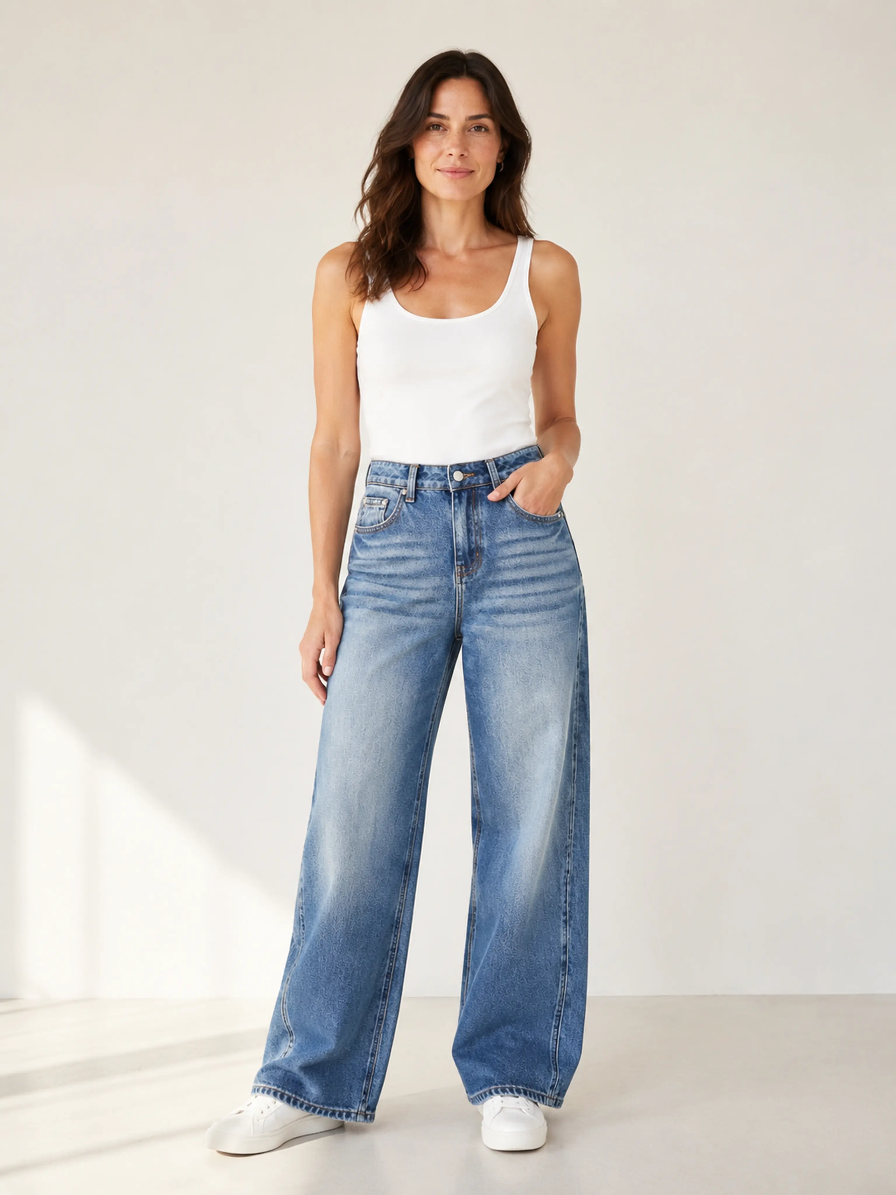 Women's Petite Straight-Leg Jeans - Minimalist Basic Casual Denim with Pocket, Garment Essential for Work & Weekend, Shirt-Pairing Ready