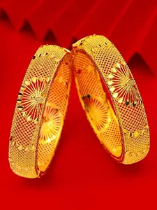 Peacock Bracelet for Women, High-End Ethnic Style with Carved Hollow Design, Colorfast and Elegant Clasp Handpiece