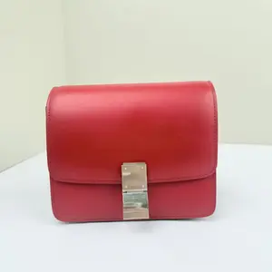 Pre-owned Celine Calfskin Crossbody Bags Classic Box Small Flap Red LNL0331