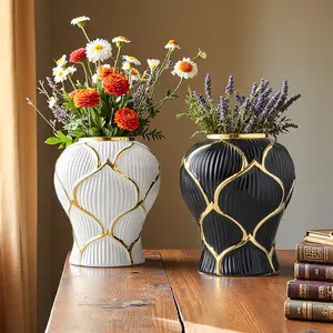 European Simple Creative Ceramic Flower Vase, Modern Ceramic Vase, Home Living Room Bedroom Desktop Decoration, Office Desk Table Ornament, Clay Pot Plant Holder, Home Decorative Vase